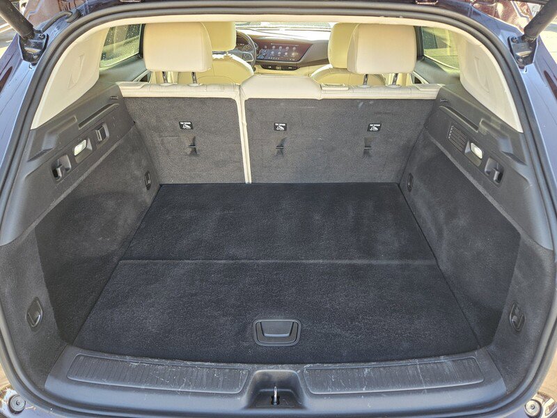 Used 2022 Buick Envision Avenir w/ Technology Package II image 13