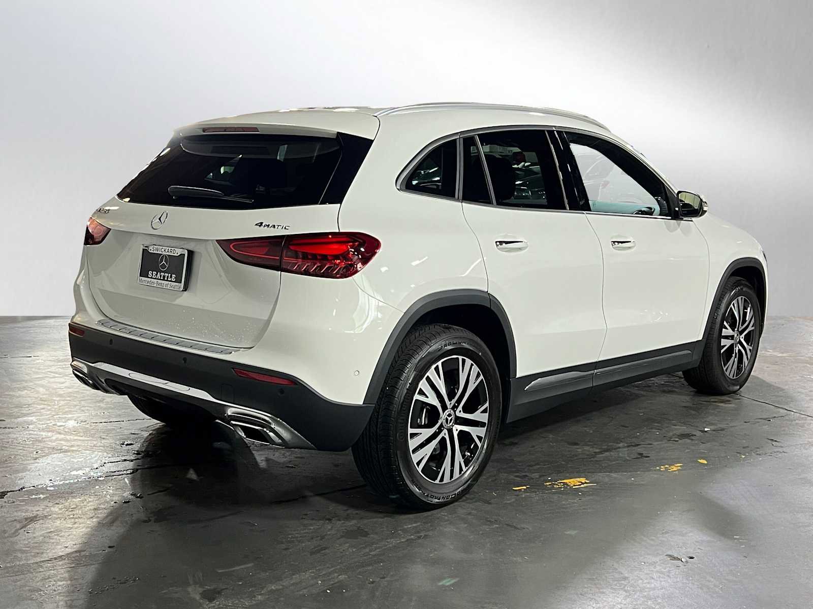 Used 2026 Mercedes-Benz GLA 250 4MATIC image 3