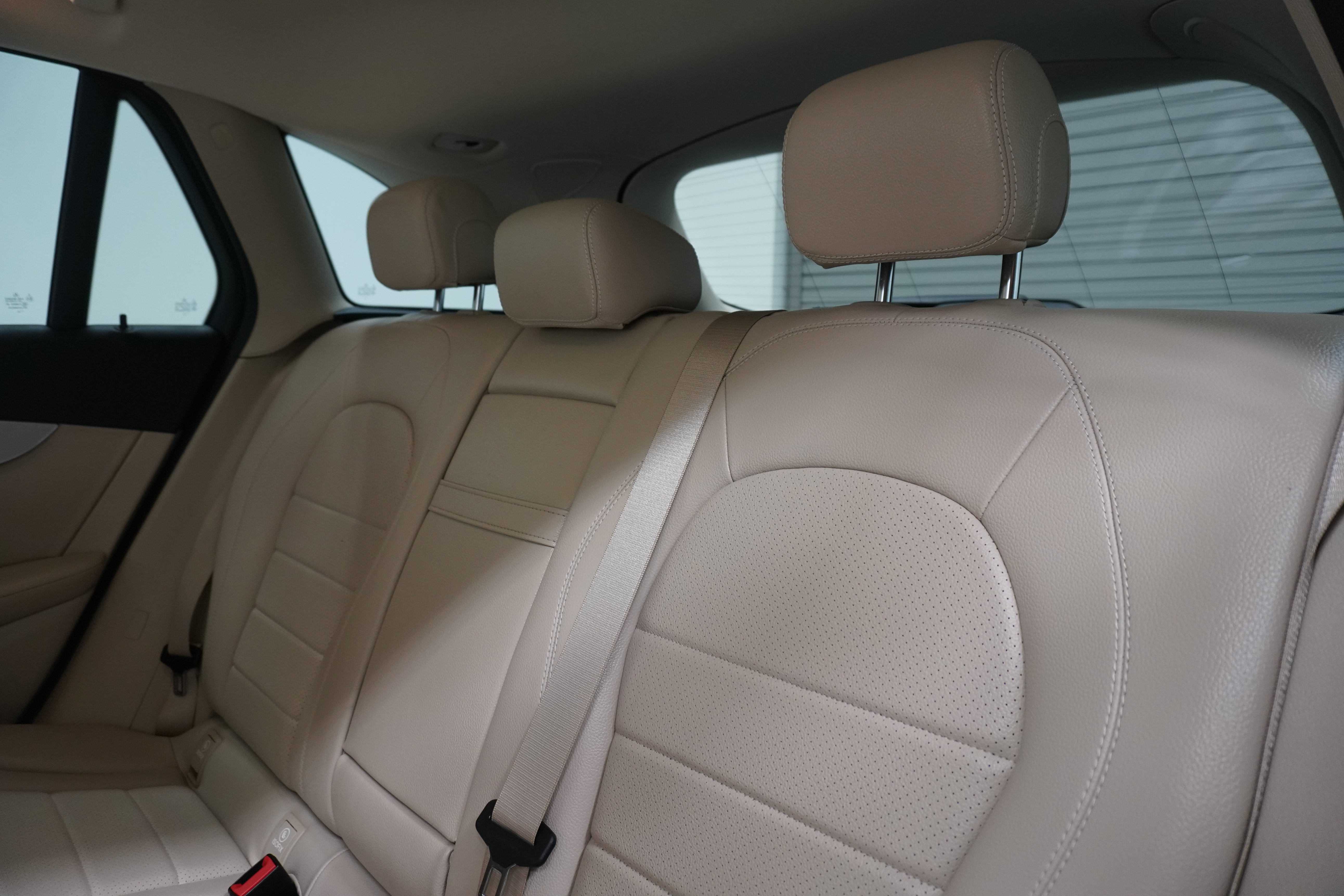 Used 2022 Mercedes-Benz GLC 300 image 13