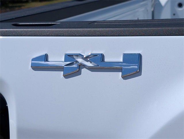 New 2026 GMC Sierra 2500 SLE image 6