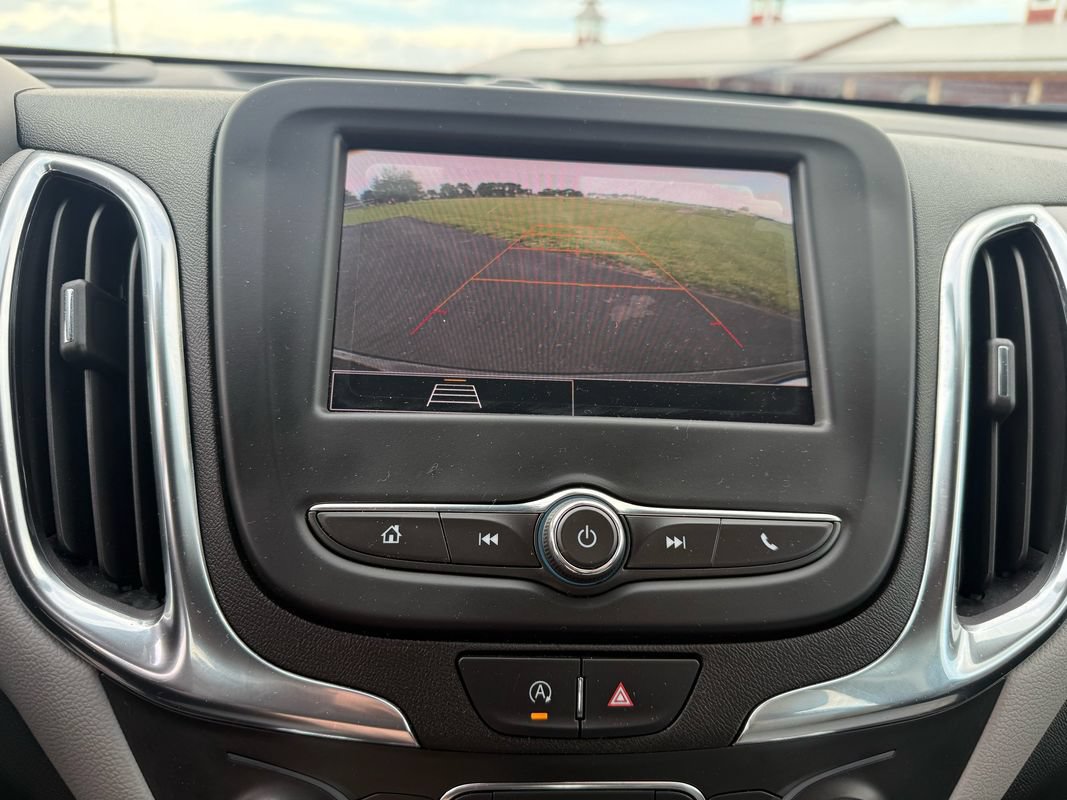 Used 2024 Chevrolet Equinox LS AWD/4WD image 15