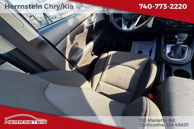 Used 2024 Kia Forte LXS image 10