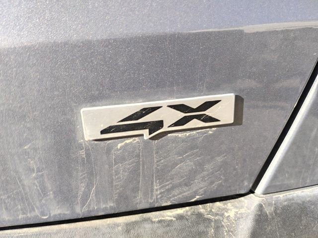 Used 2023 Kia Sorento LX image 12