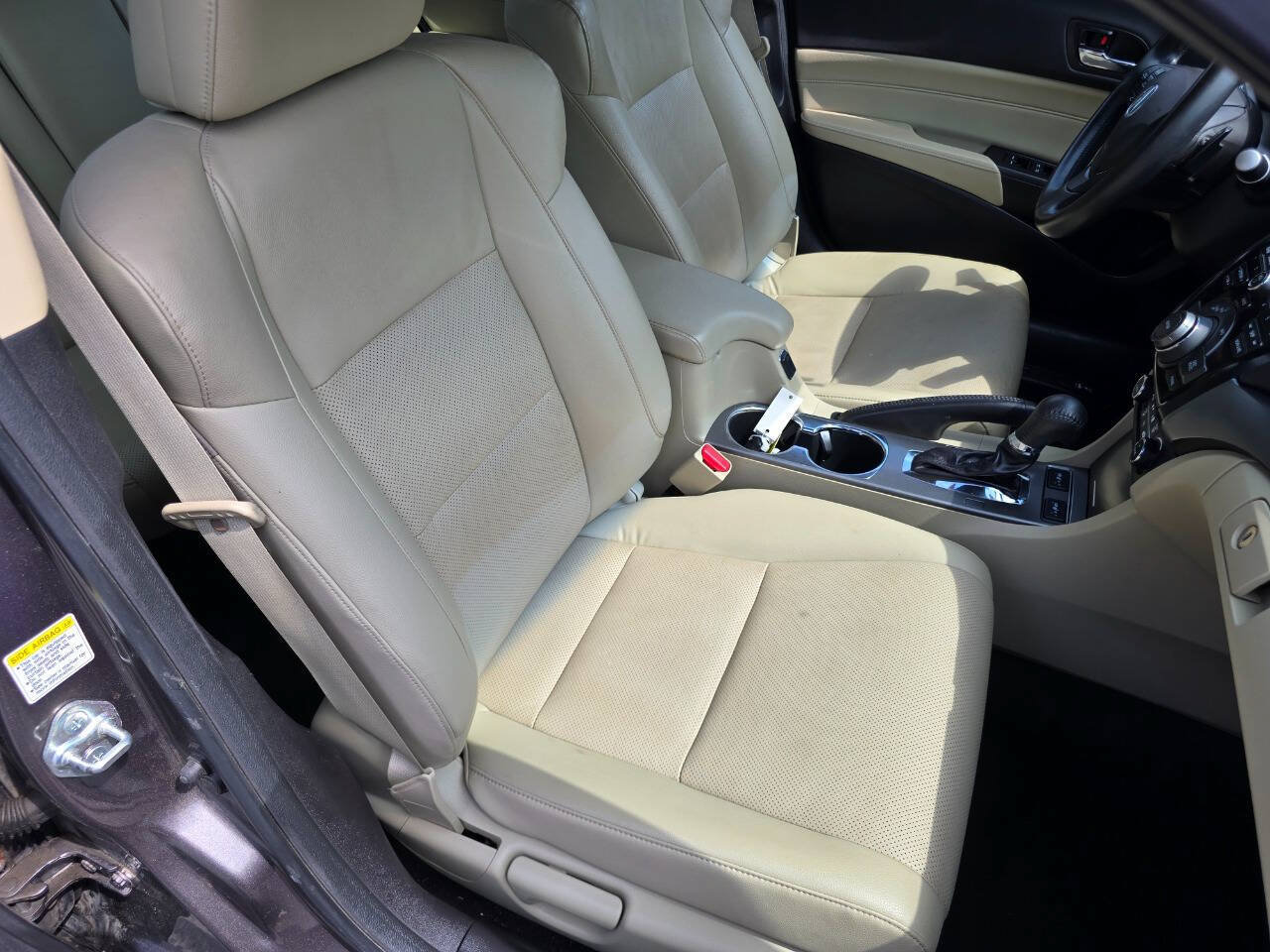 Used 2013 Acura ILX w/ Technology Package FWD image 33