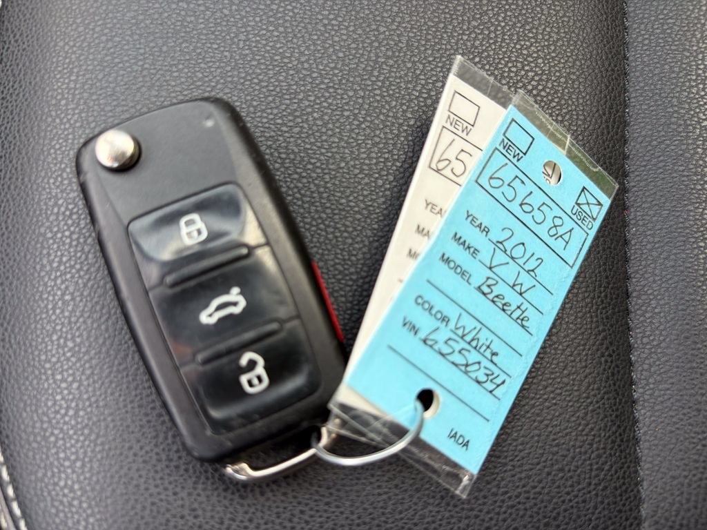 Used 2012 Volkswagen Beetle 2.5 FWD image 19