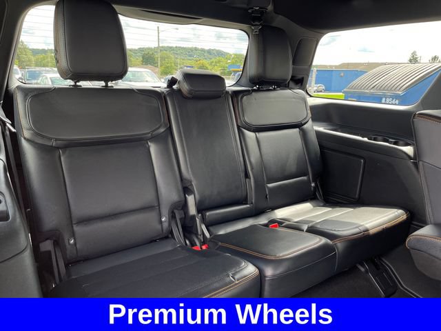 Used 2025 Ford Expedition Tremor AWD/4WD image 31