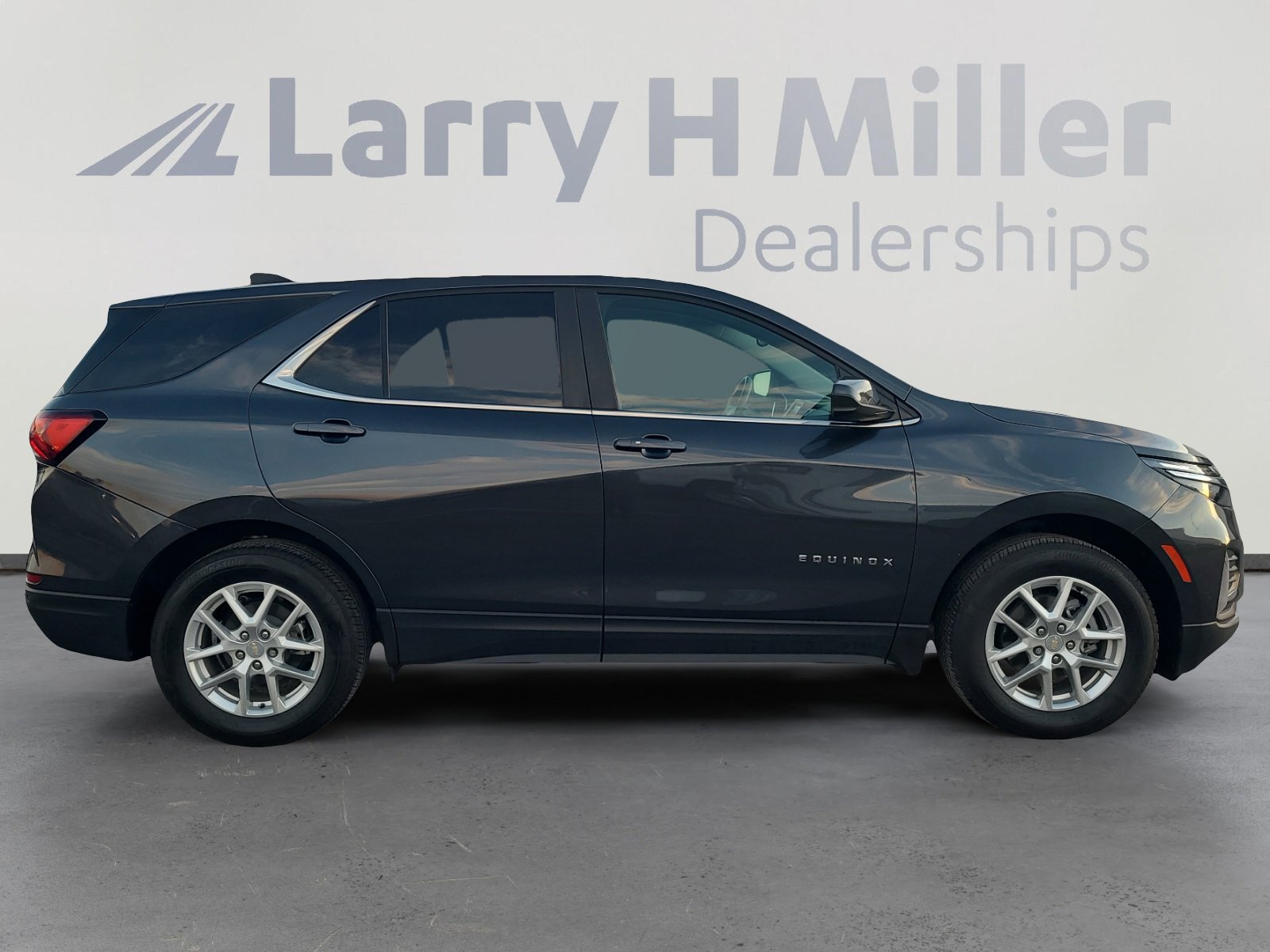 Used 2023 Chevrolet Equinox LT image 6
