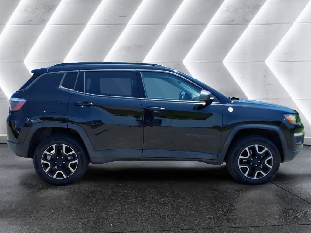 Used 2019 Jeep Compass Trailhawk AWD/4WD image 6