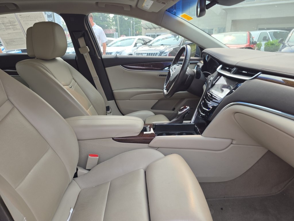 Used 2013 Cadillac XTS Luxury w/ Driver Awareness Package FWD image 9