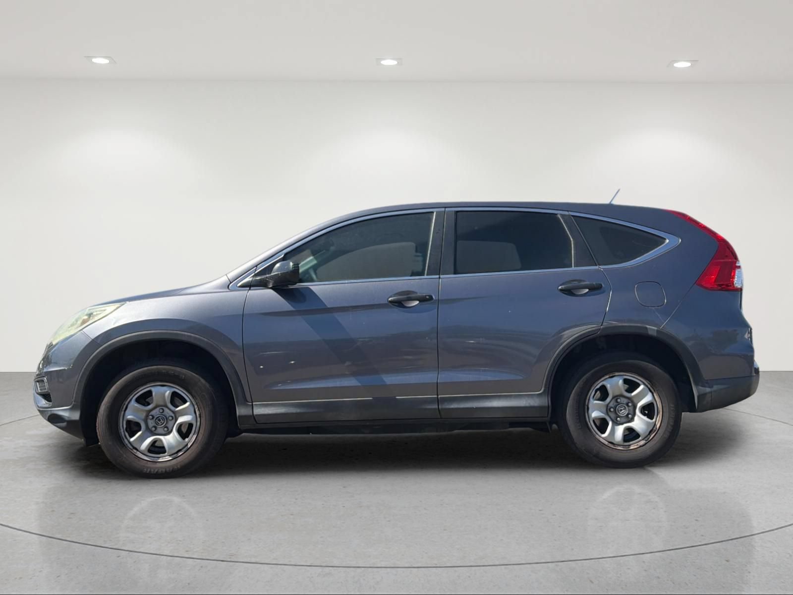 Used 2016 Honda CR-V LX image 2