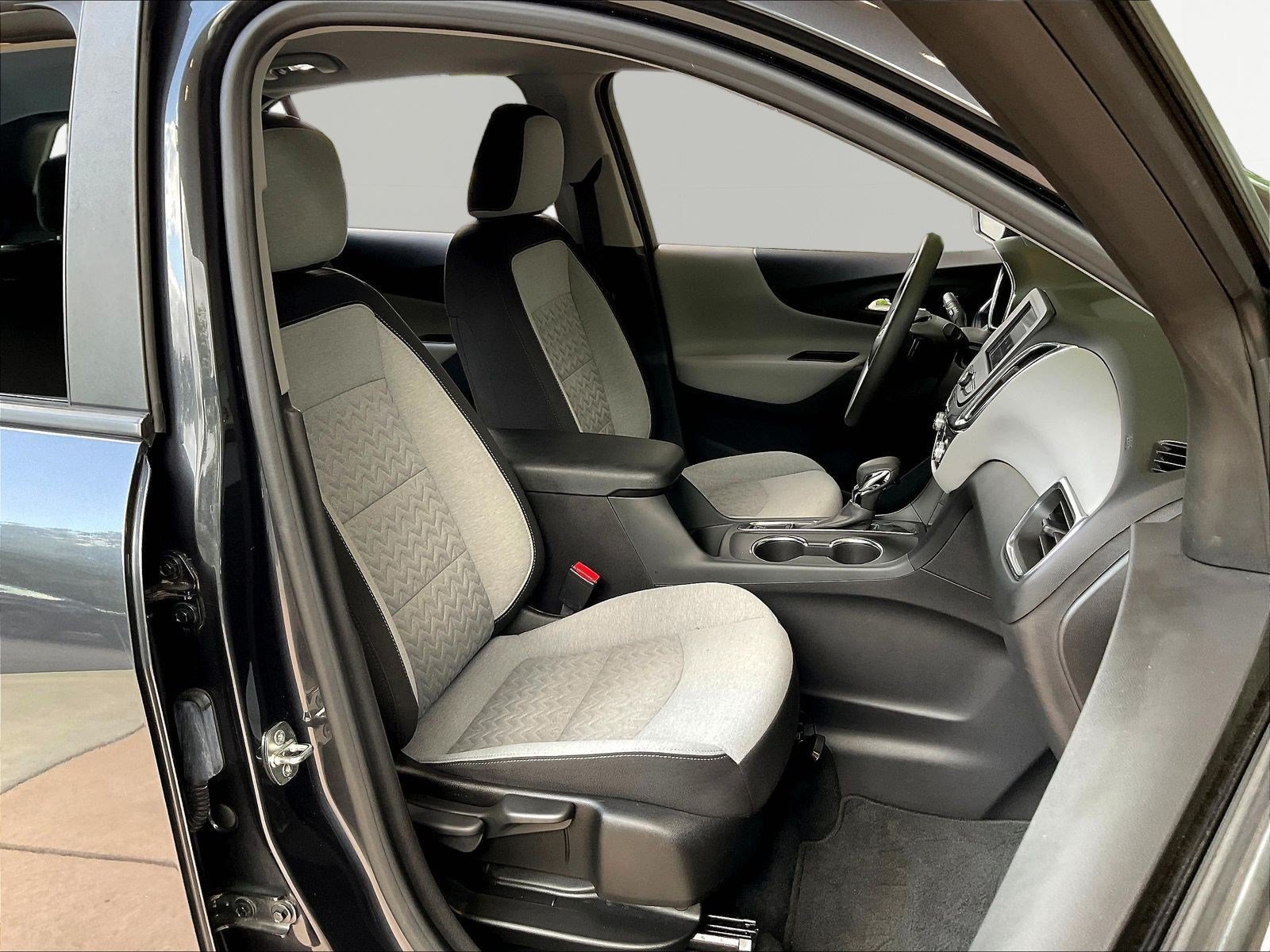 Used 2022 Chevrolet Equinox LS FWD image 28