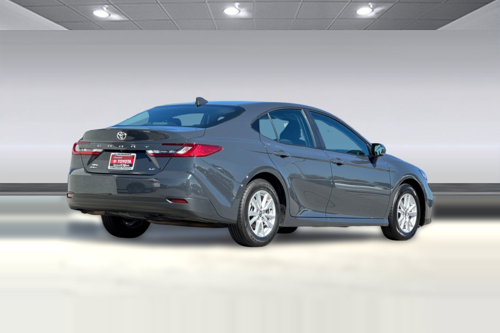 Used 2025 Toyota Camry LE w/ Convenience Package AWD/4WD image 9