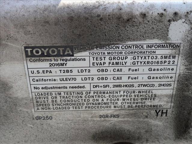 Used 2016 Toyota Tacoma SR5 w/ SR5 Appearance Package (SN) image 13