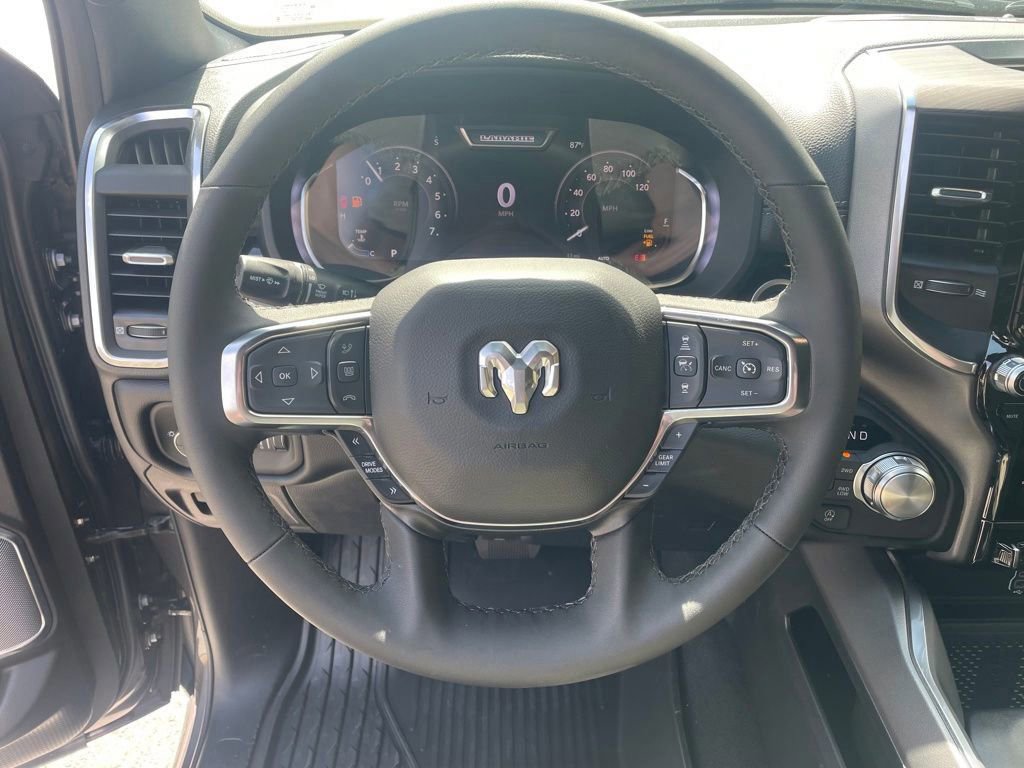 New 2026 RAM 1500 Laramie AWD/4WD image 13