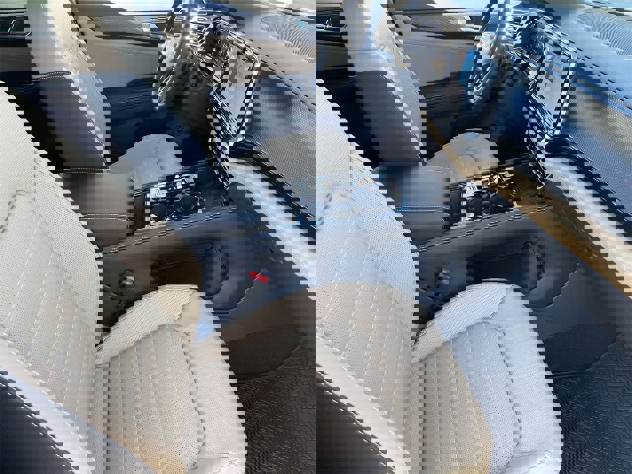 New 2026 Volkswagen Atlas Cross Sport SEL R-Line image 8