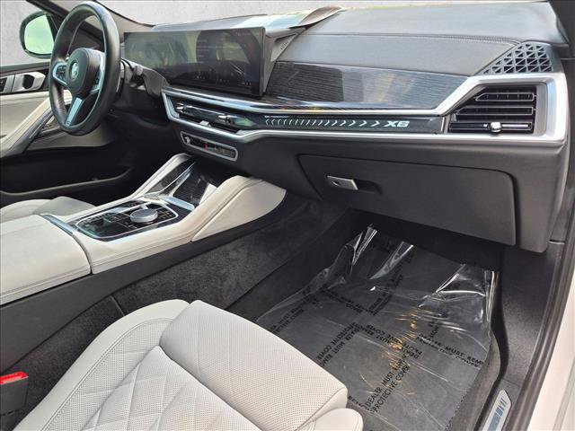 Used 2024 BMW X6 xDrive40i w/ Premium Package AWD/4WD image 22