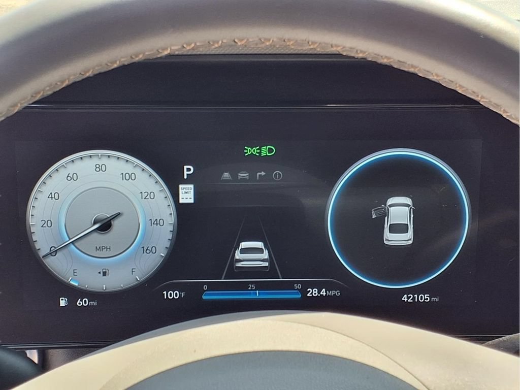 Used 2024 Hyundai Elantra SEL w/ Convenience Package FWD image 16