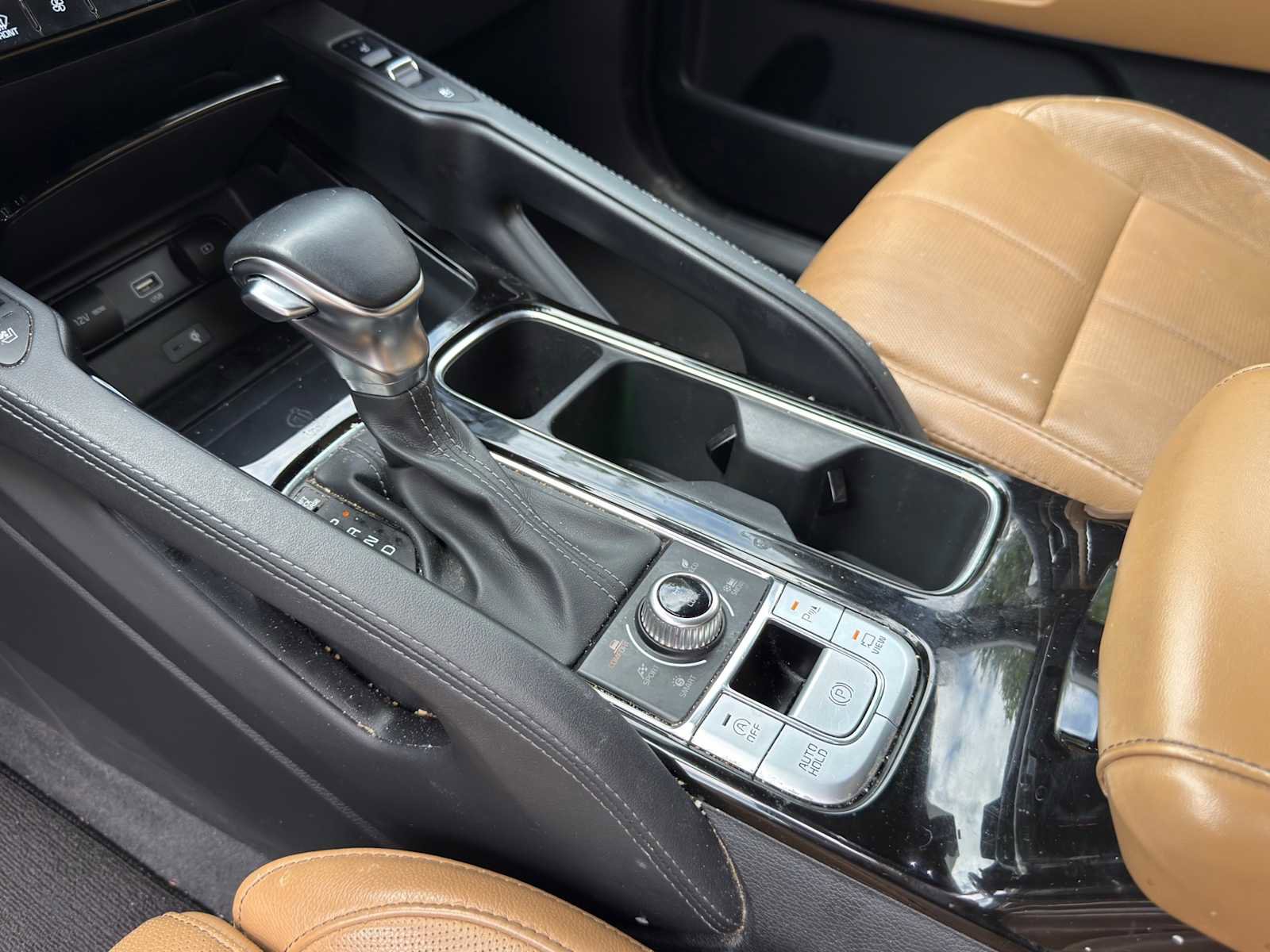 Used 2020 Kia Telluride SX w/ Towing Package AWD/4WD image 12