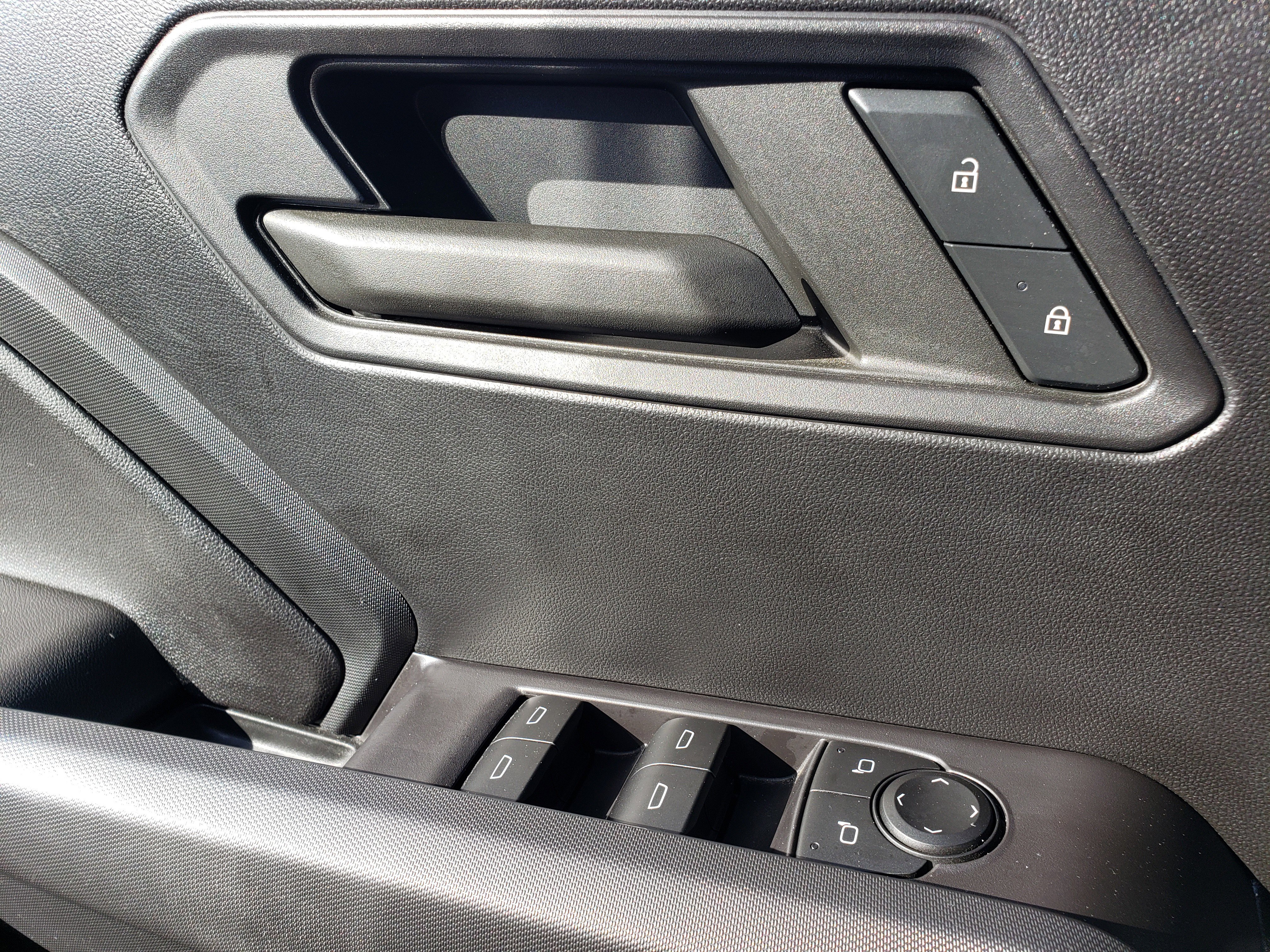 Used 2023 Chevrolet Colorado W/T w/ Advanced Trailering Package image 11