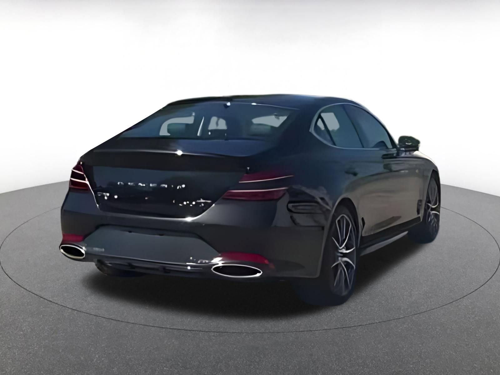 Used 2025 Genesis G70 2.5T image 10