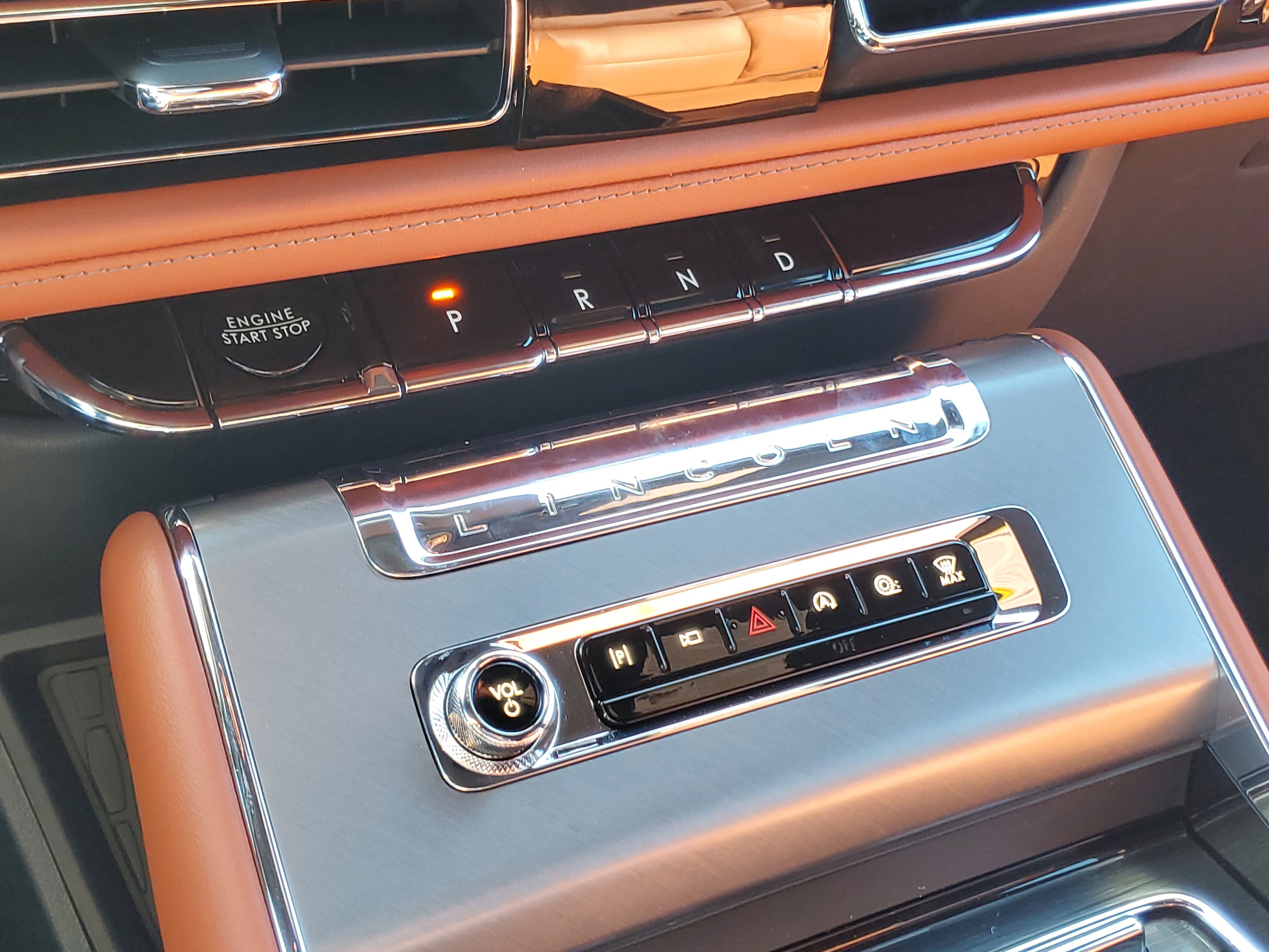 New 2025 Lincoln Aviator Reserve w/ Equipment Group 201A image 22