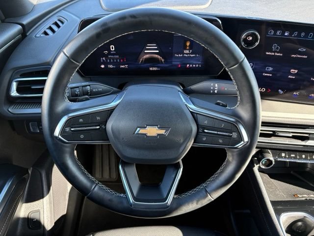 Used 2025 Chevrolet Traverse LT AWD/4WD image 24