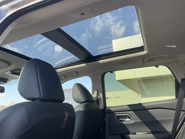 New 2026 Nissan Rogue Platinum w/ Tech Package image 26