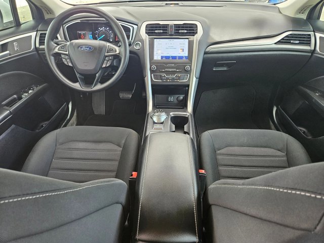 Used 2020 Ford Fusion SE image 19