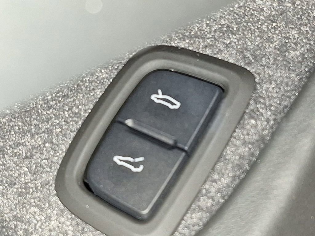 New 2026 Chevrolet Corvette Stingray Premium Cpe w/ 3LT image 18