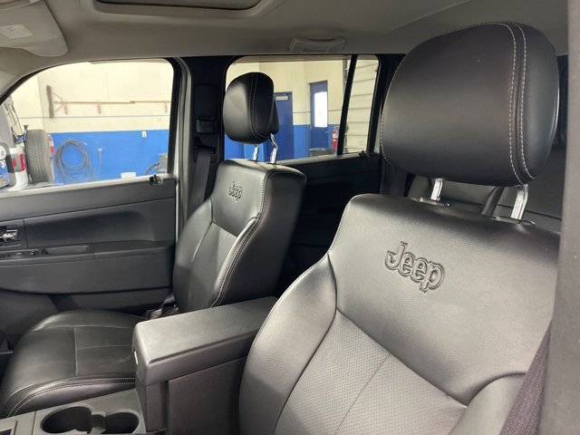 Used 2012 Jeep Liberty Sport image 15