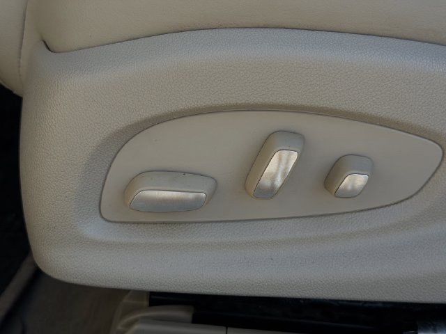 Used 2015 Cadillac XTS Luxury FWD image 24