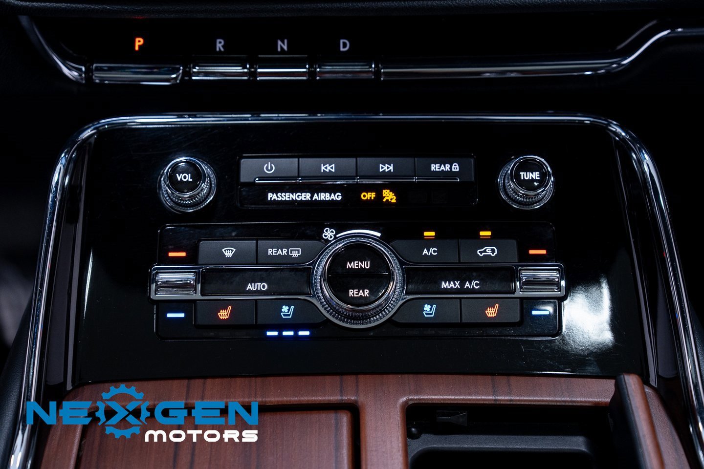 Used 2022 Lincoln Navigator Reserve image 13