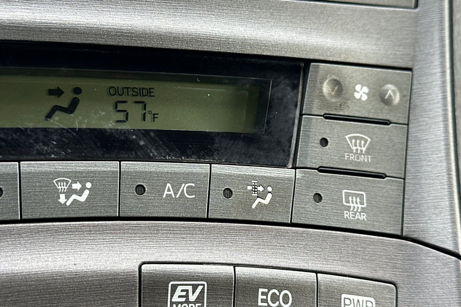 Used 2013 Toyota Prius Two image 29