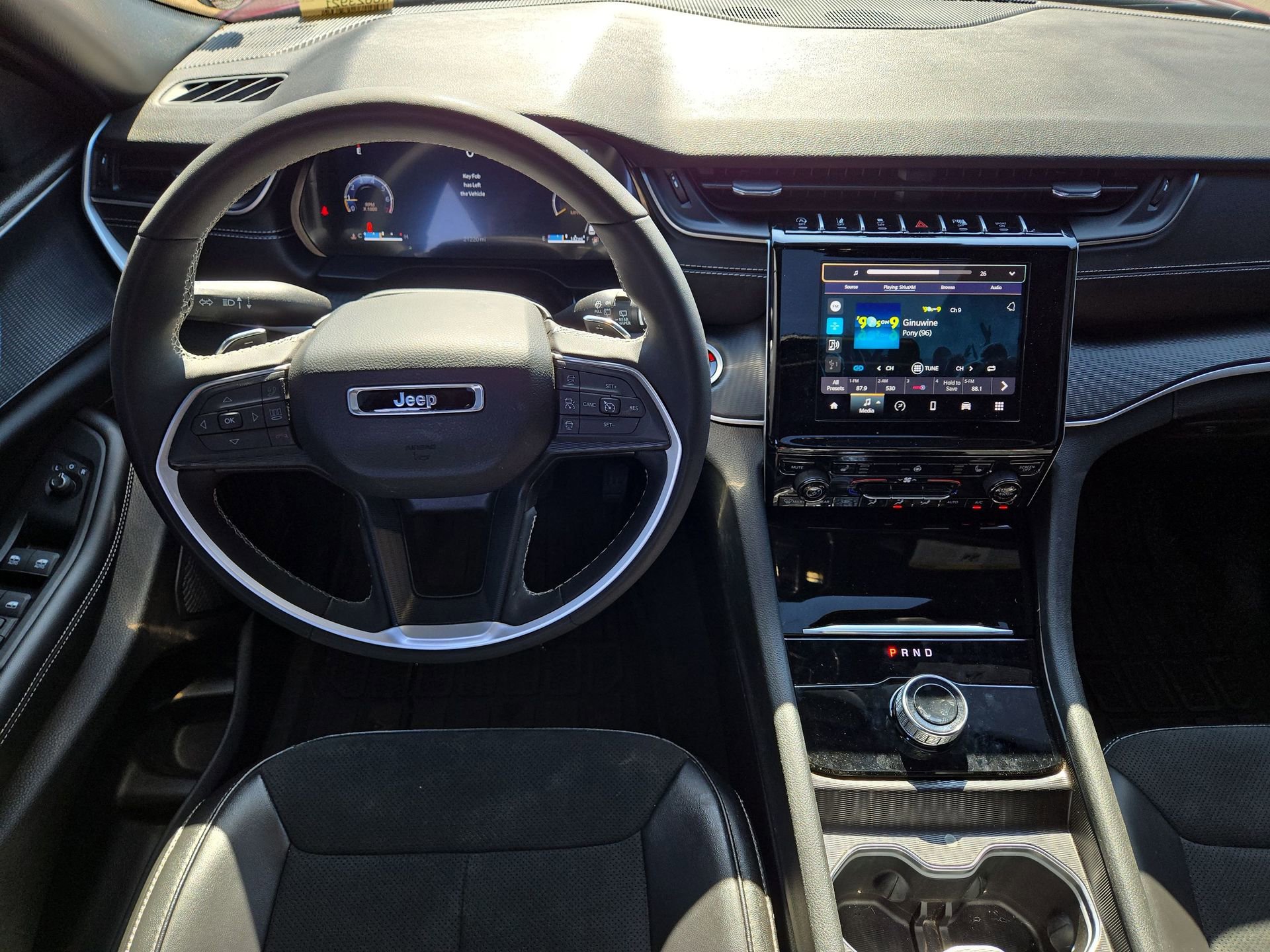 Used 2024 Jeep Grand Cherokee L Altitude AWD/4WD image 14