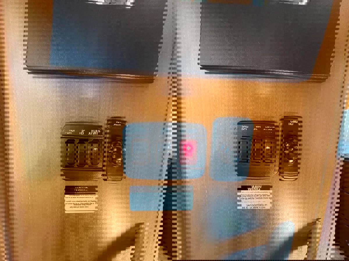 Used 2013 Mercedes-Benz Sprinter 3500 image 26