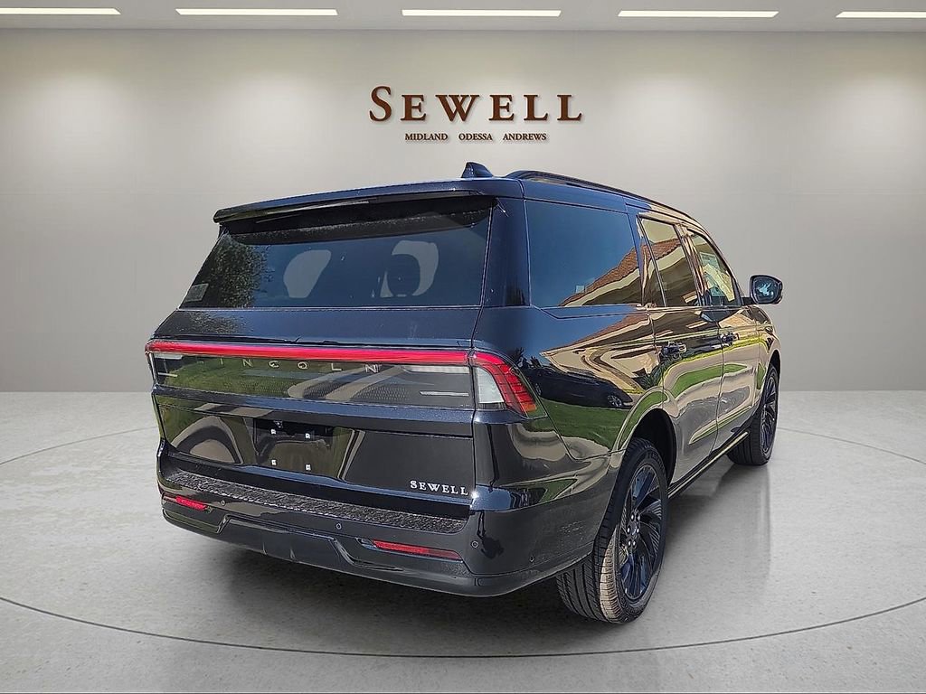 New 2025 Lincoln Navigator Reserve w/ Jet Appearance Package image 4
