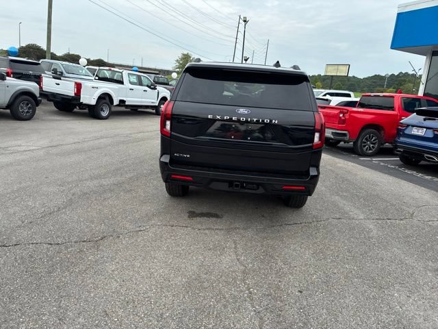 Used 2025 Ford Expedition Active AWD/4WD image 28
