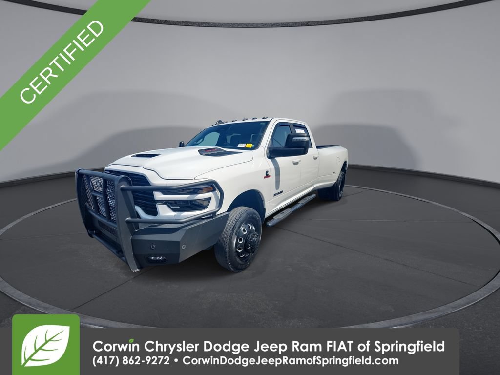 Used 2025 RAM 3500 Laramie w/ Night Edition AWD/4WD image 4