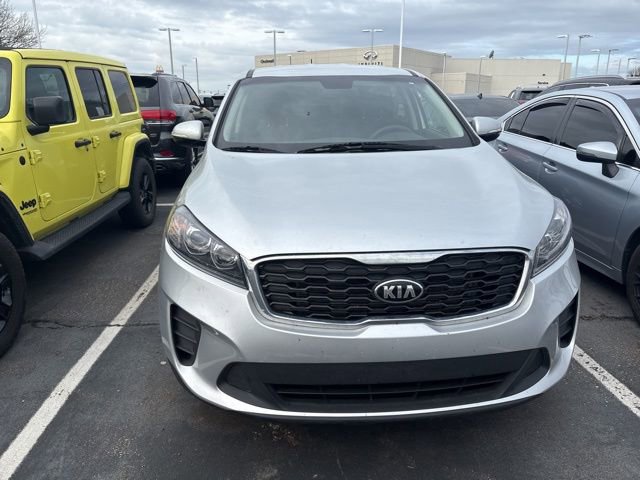 Used 2019 Kia Sorento L image 2