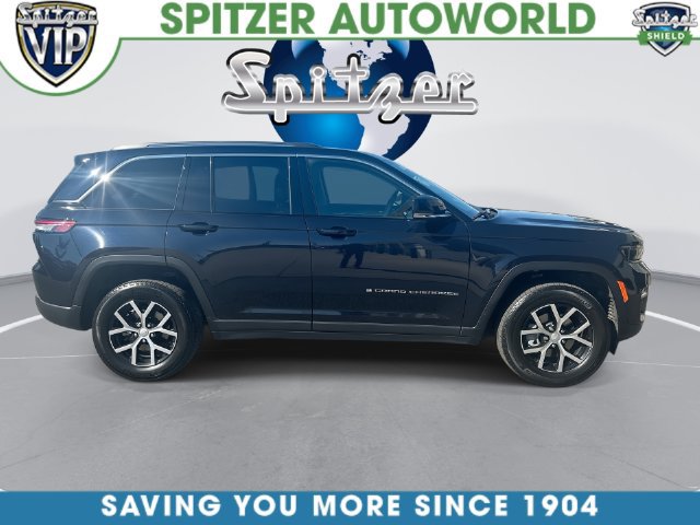 Used 2024 Jeep Grand Cherokee Limited AWD/4WD image 11