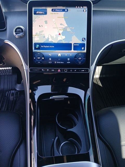 Used 2025 Mercedes-Benz GLC 350e GLC 350e 4MATIC image 21