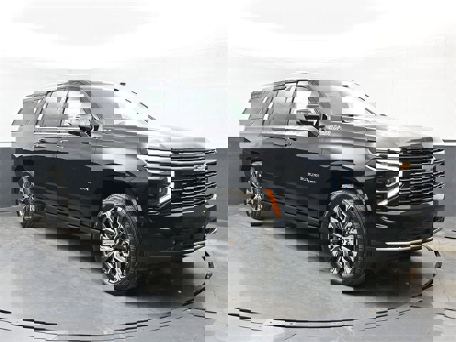 New 2026 Chevrolet Suburban High Country image 2