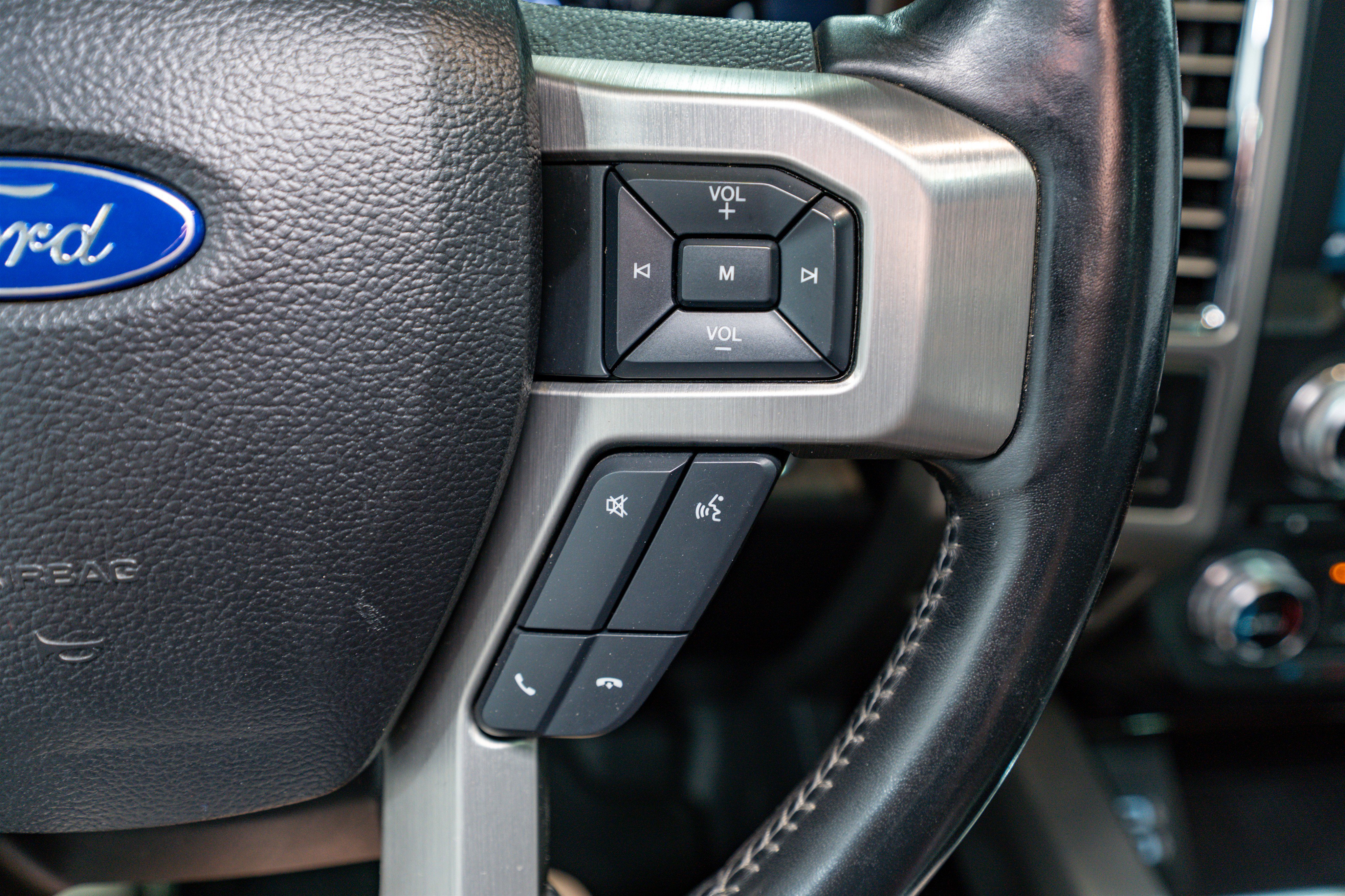 Used 2017 Ford F350 Platinum w/ Platinum Ultimate Package image 37