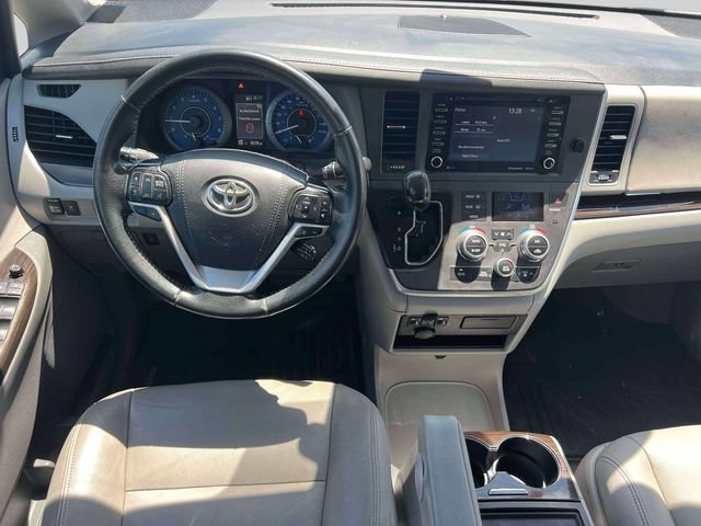Certified 2020 Toyota Sienna XLE AWD/4WD image 15