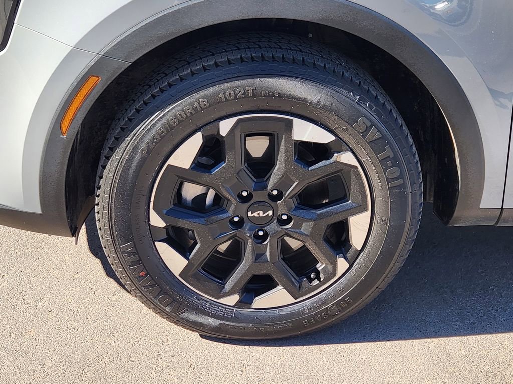 Used 2024 Kia Sorento S w/ Panoramic Sunroof Package image 10