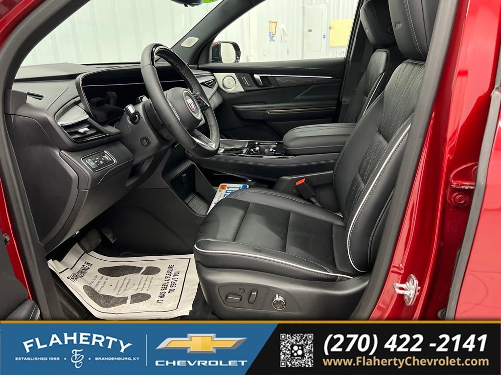 Used 2026 Buick Enclave Avenir w/ Super Cruise Package AWD/4WD image 9