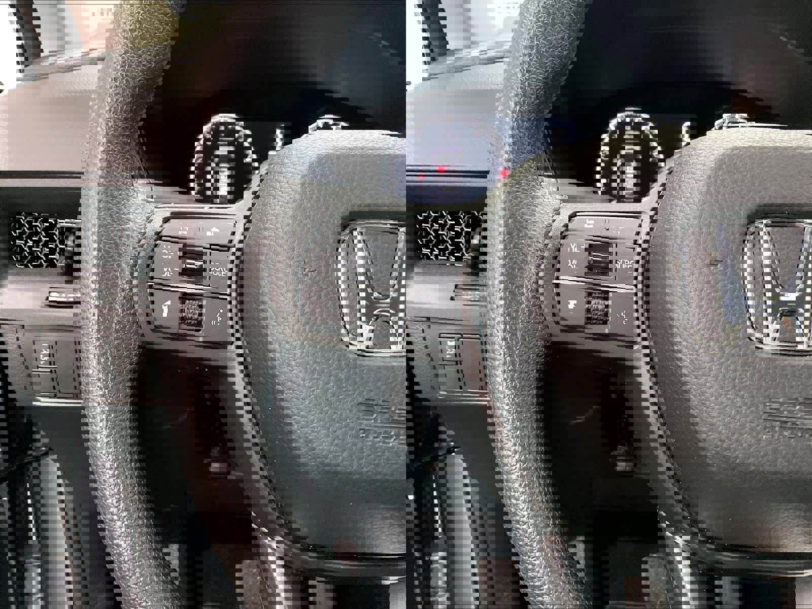 Used 2025 Honda CR-V LX image 22