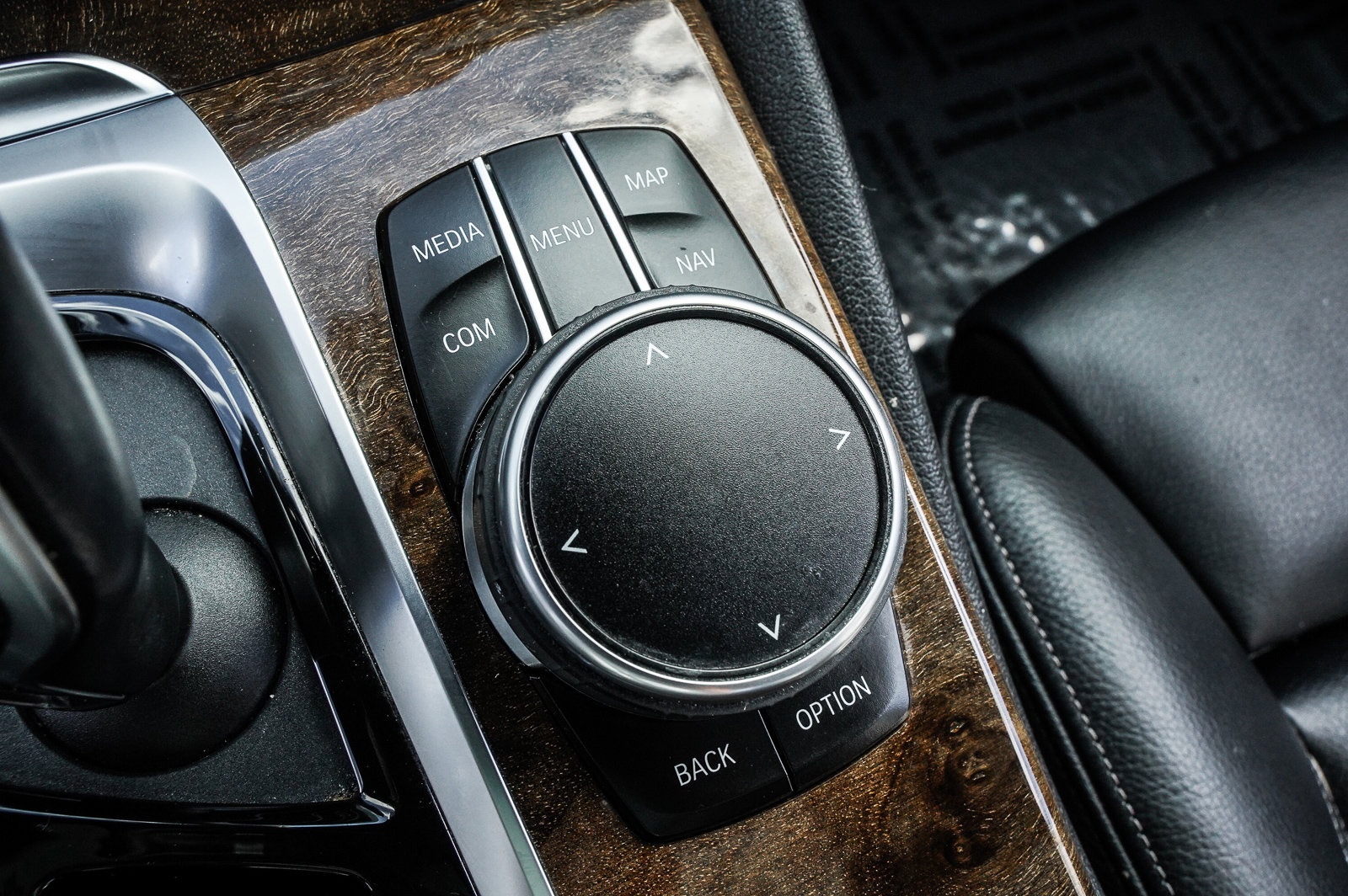 Used 2019 BMW 540i xDrive w/ Premium Package image 18