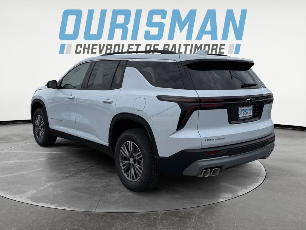 New 2027 Chevrolet Traverse LT w/ Driver Confidence Package FWD image 4