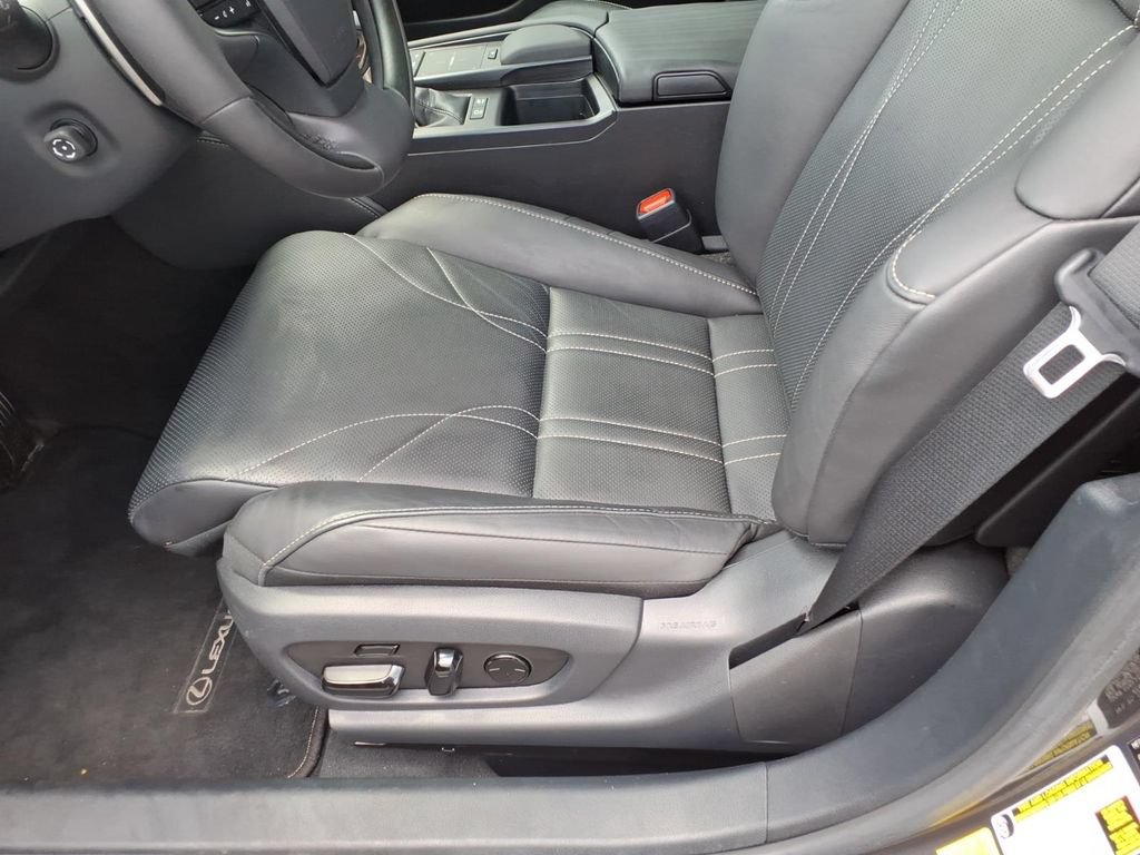 Used 2022 Lexus ES 300h w/ Accessory Package FWD image 15